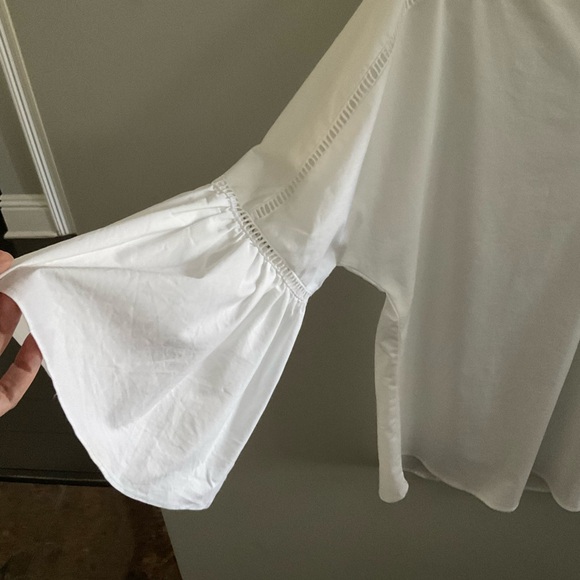 7th Avenue Design Studio New York & Company White Ruffled Bell Sleeve Blouse. - Picture 4 of 5